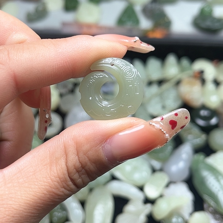 【闪购商品】和田玉颈饰未镶嵌