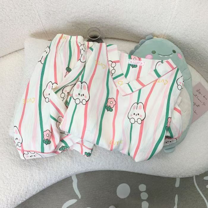 B952粉绿条兔V领双短家居套装