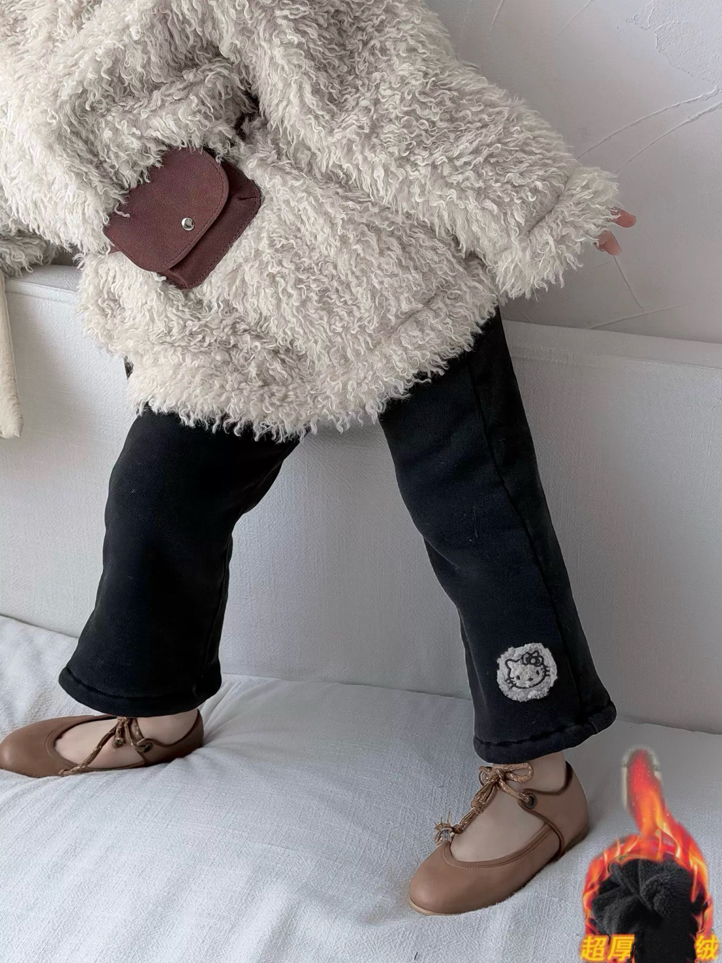 女童冬季新款加绒加厚裤子洋气刺绣加厚绒喇叭裤女宝宝百搭牛仔裤