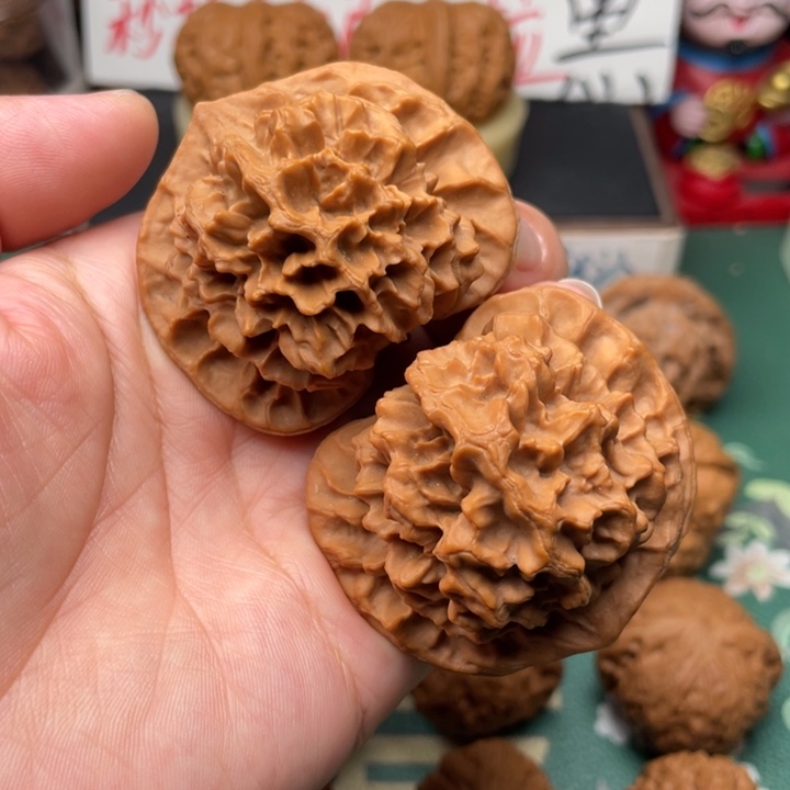 【闪购商品】文玩核桃吊坠50帝王