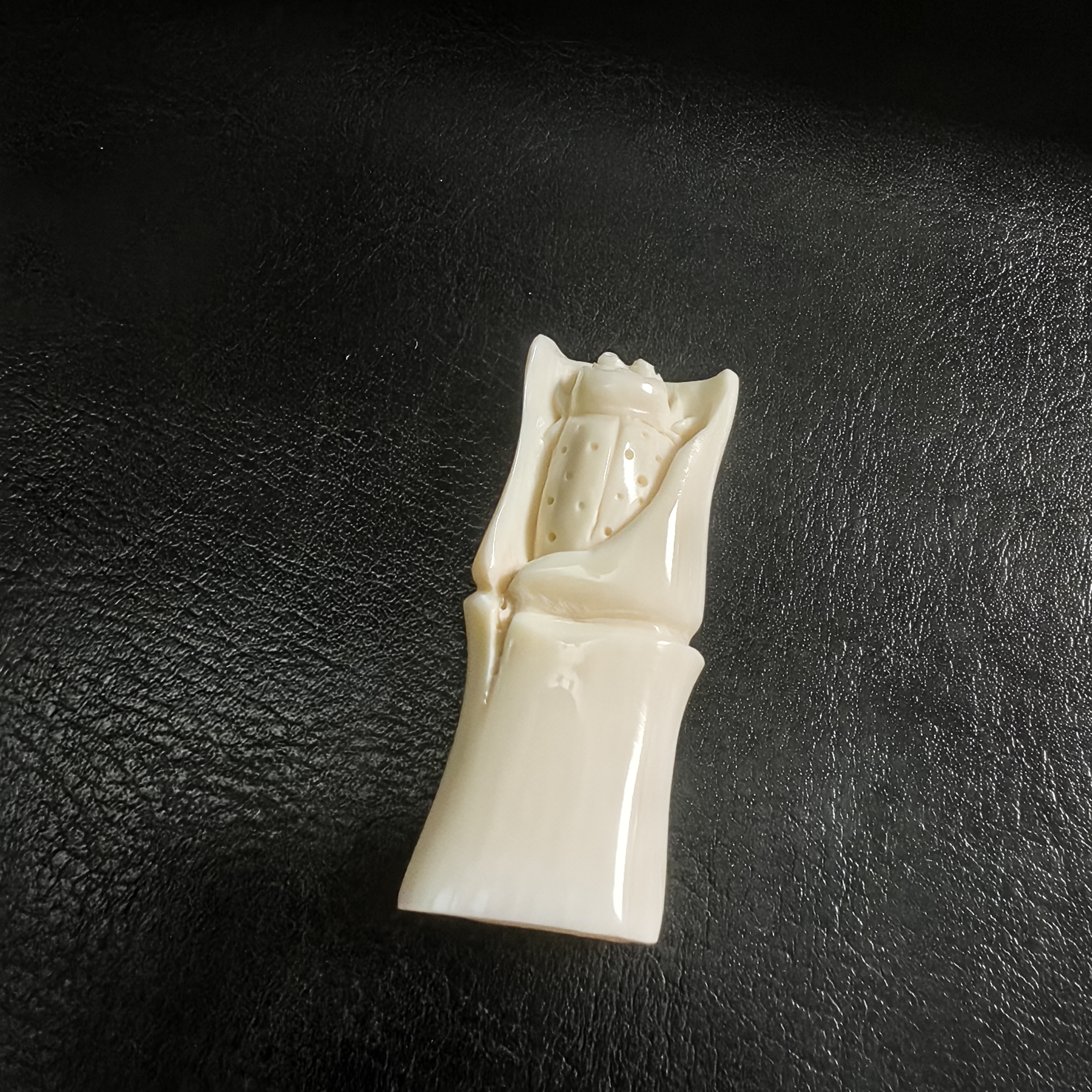 猛犸约10.2克雕刻件ZL1841