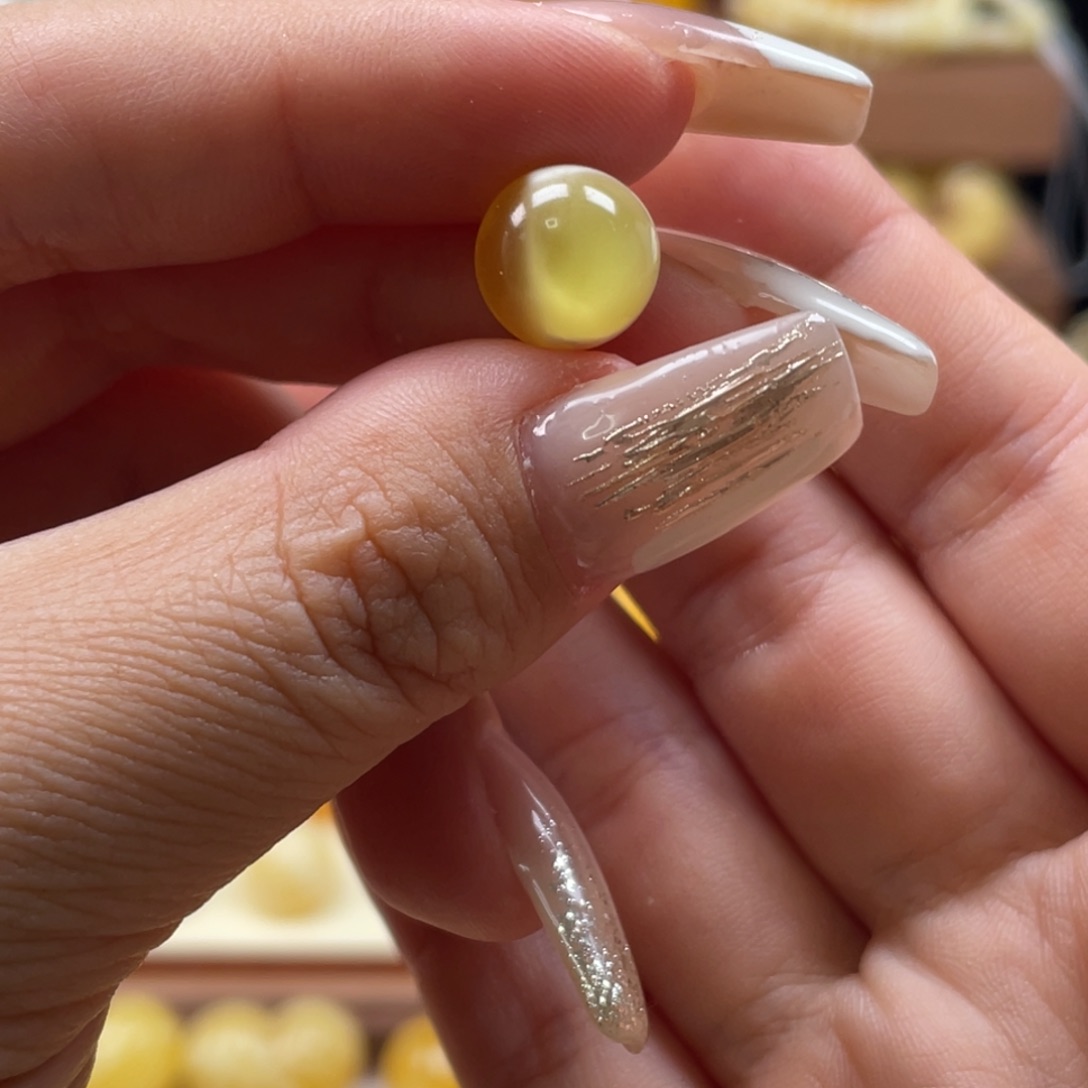 ****兔琥珀未镶嵌珠宝奇石