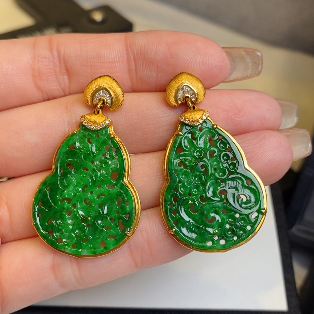 翡翠耳饰18K金镶嵌雕花葫芦