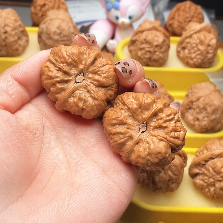 吊坠文玩核桃愤***鸟蛤蟆