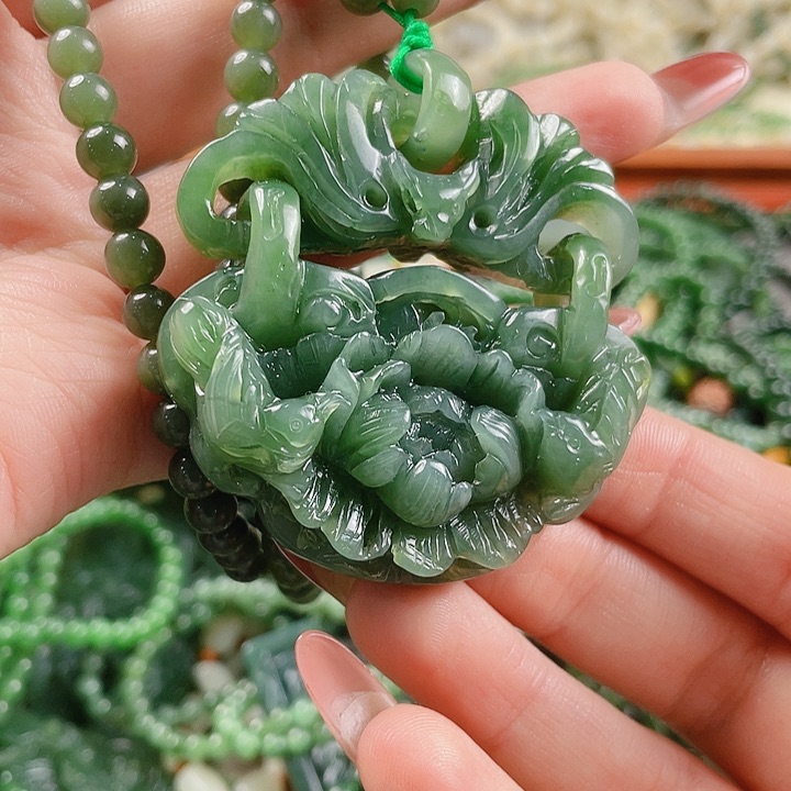 未镶嵌和田玉挂件