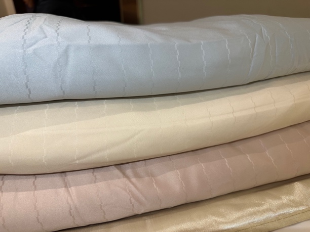 纯色织花工艺蚕丝夏凉被