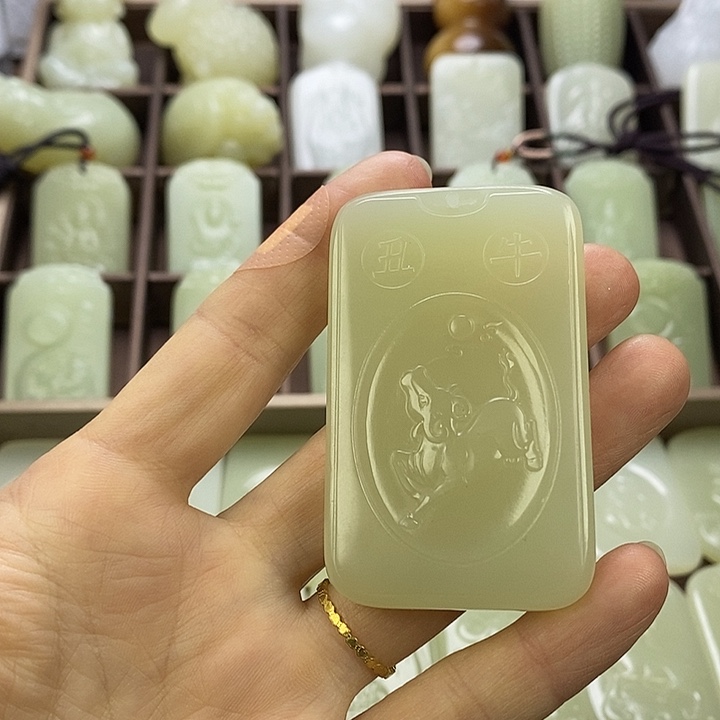昆仑石牛守护虚空藏