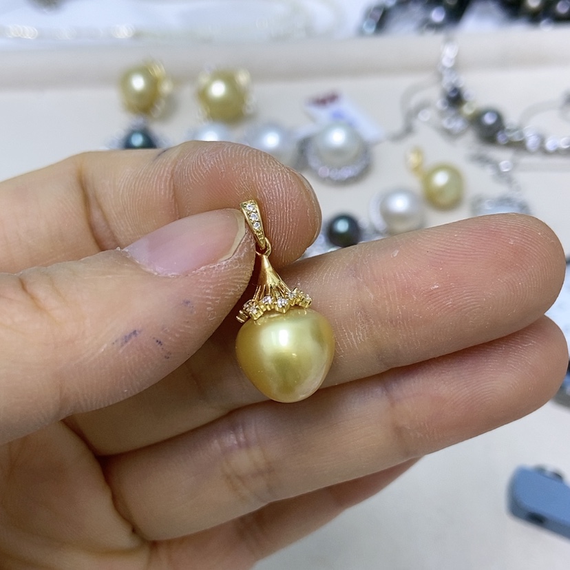 【闪购商品】海水珍珠颈饰银S925镶嵌艺*馨