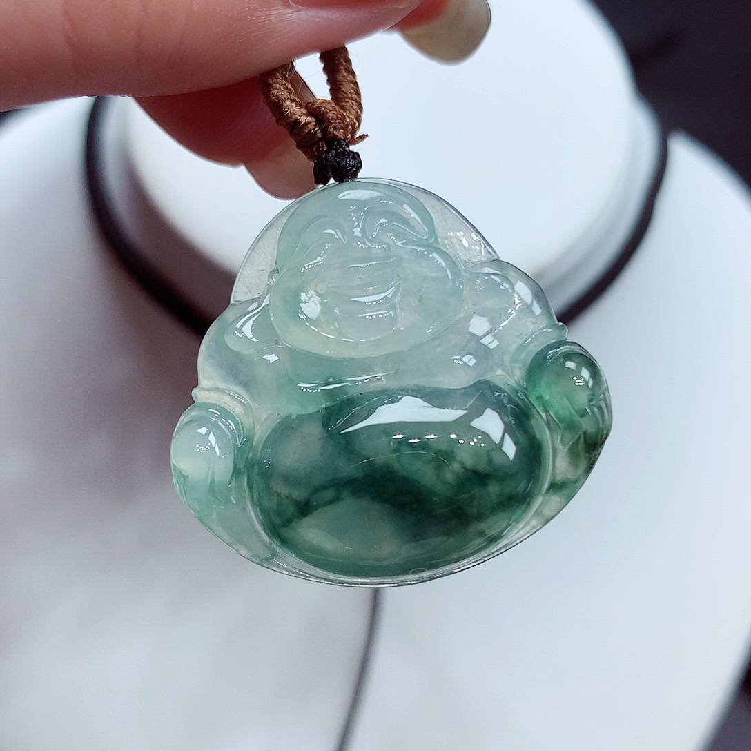 翡翠未镶嵌颈饰翡翠23，28.6/30.8/6.1