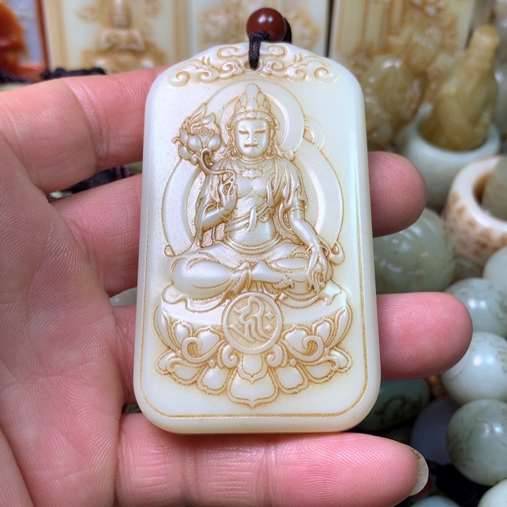 和田玉挂件未镶嵌家****）