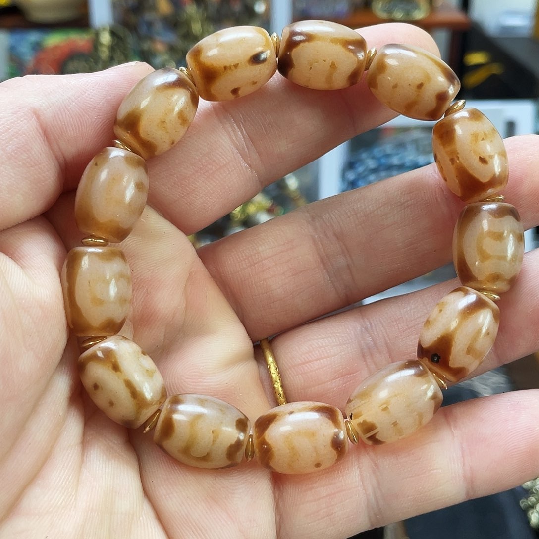 玛瑙/玉髓未镶嵌多样性发一条