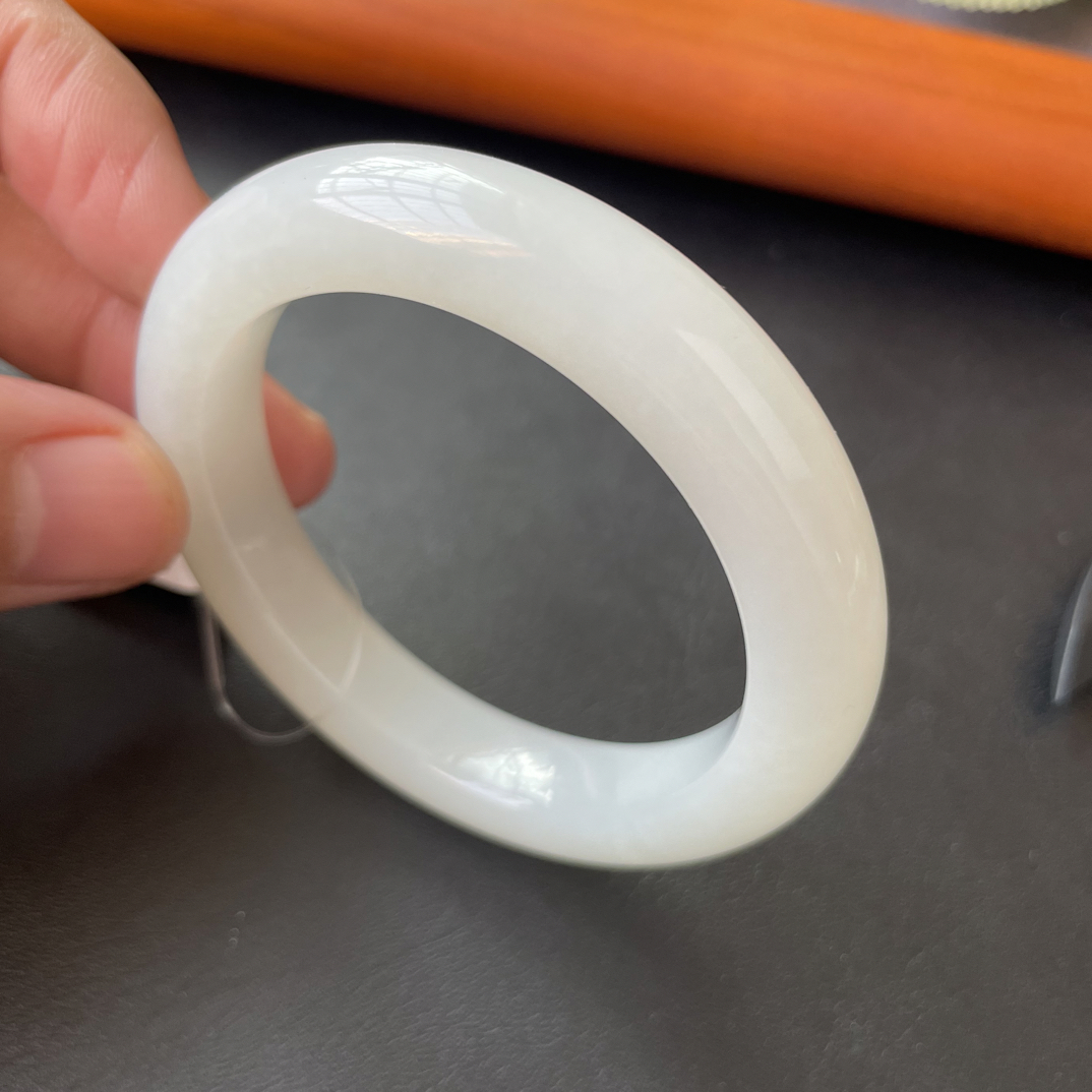 和田玉奶白小油条5.07 11.4 9.0 47.3克