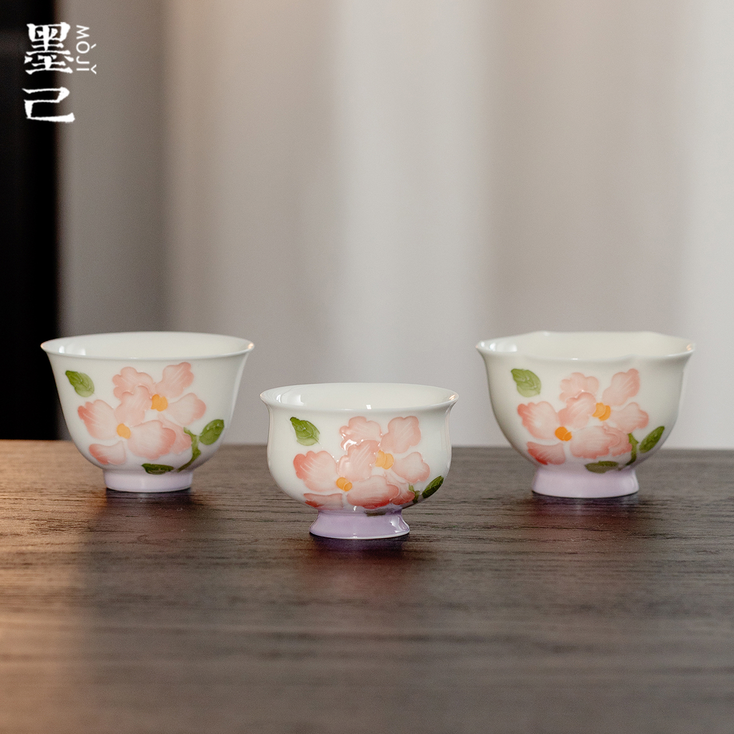 墨己玉泥有田烧手绘紫韵蝶兰用陶瓷品茗杯功夫茶具茶杯单杯小号