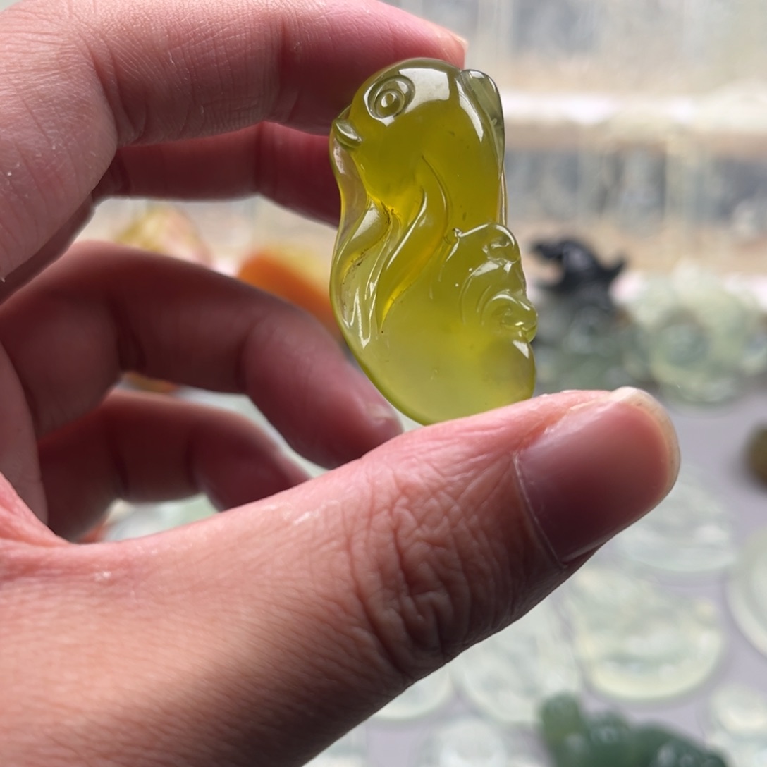 未镶嵌蛇纹石玉颈饰