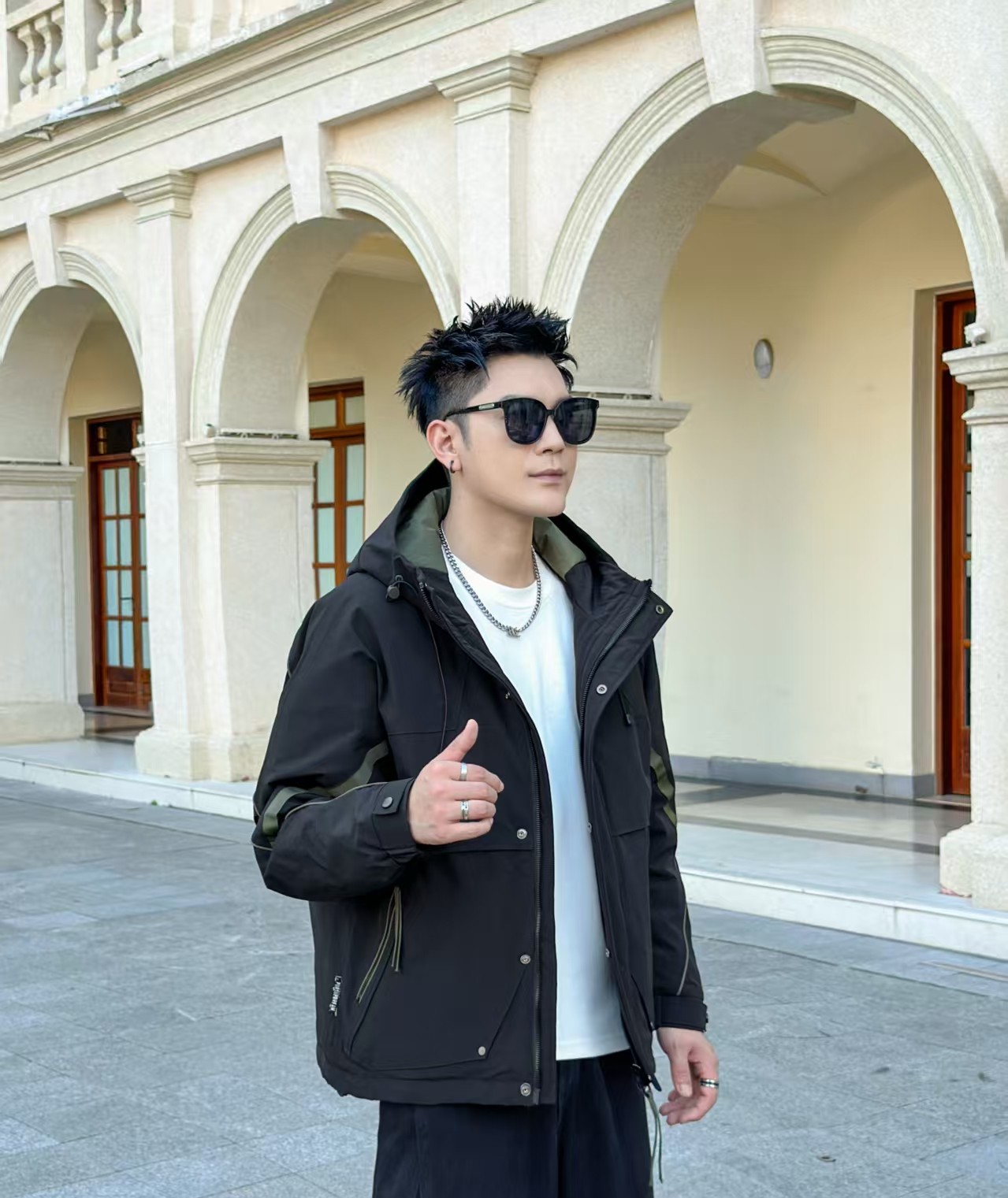 2025新款男士连帽防寒服时尚百搭潮流加厚款连帽户外防风外套