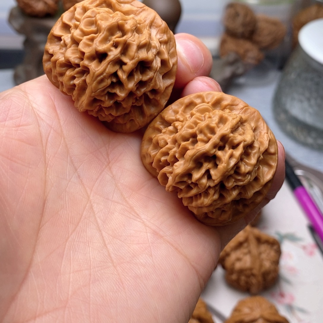 【闪购商品】文玩核桃把件秦闷40