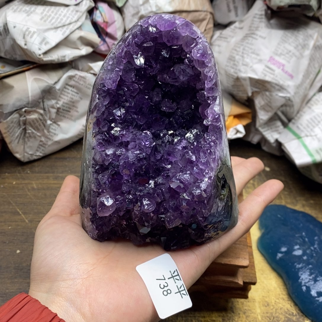 紫晶乌拉圭未镶嵌