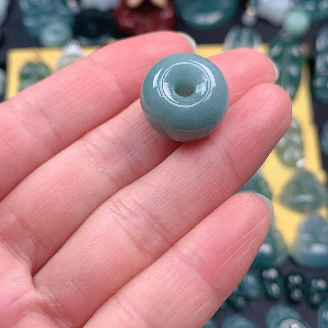 翡翠吊坠(不含链)未镶嵌吊坠