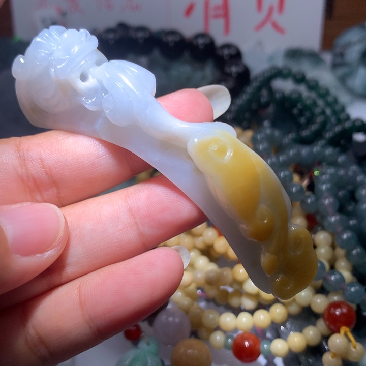 翡翠颈饰未镶嵌保真天然A货翡翠