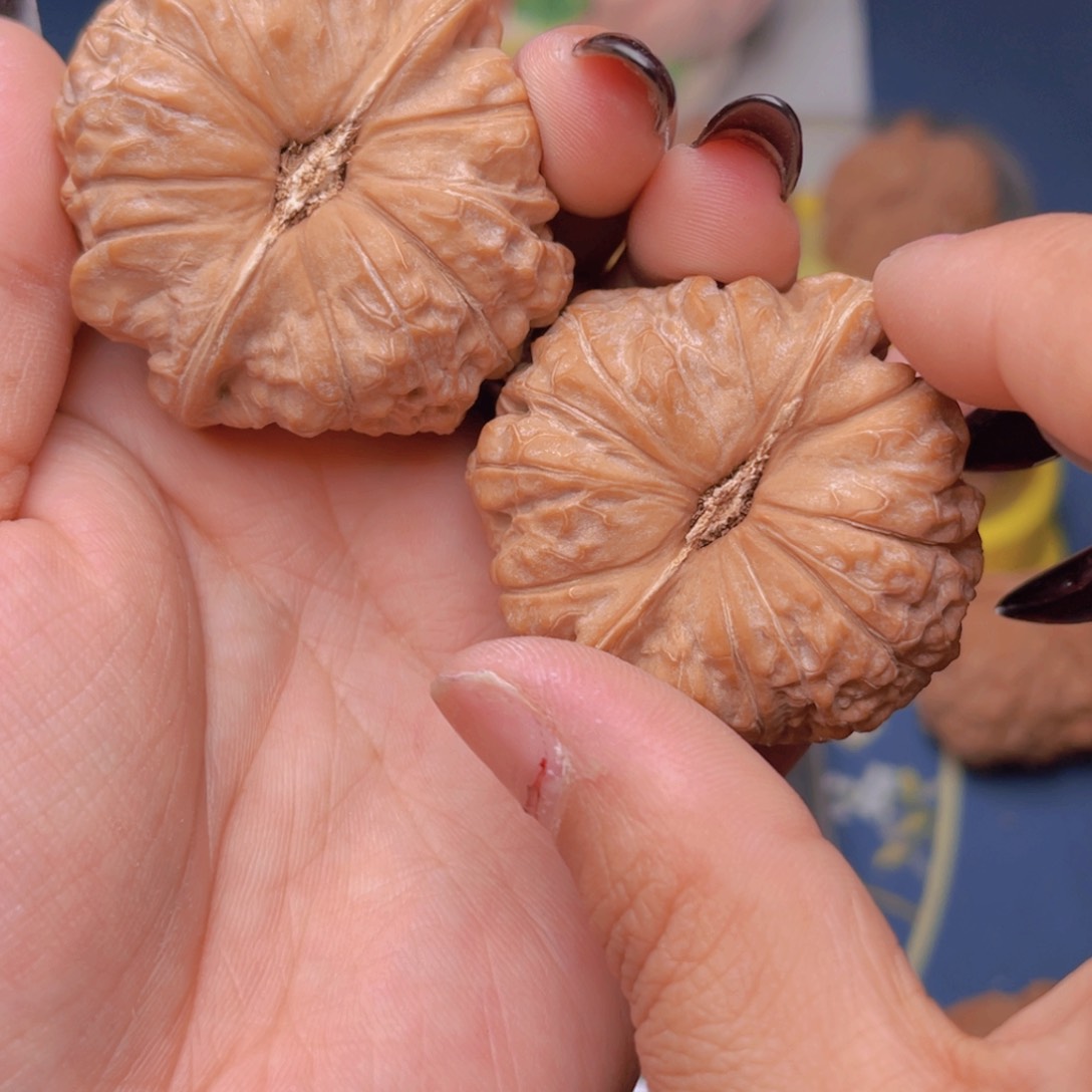 文玩核桃把件超****南瓜墩46