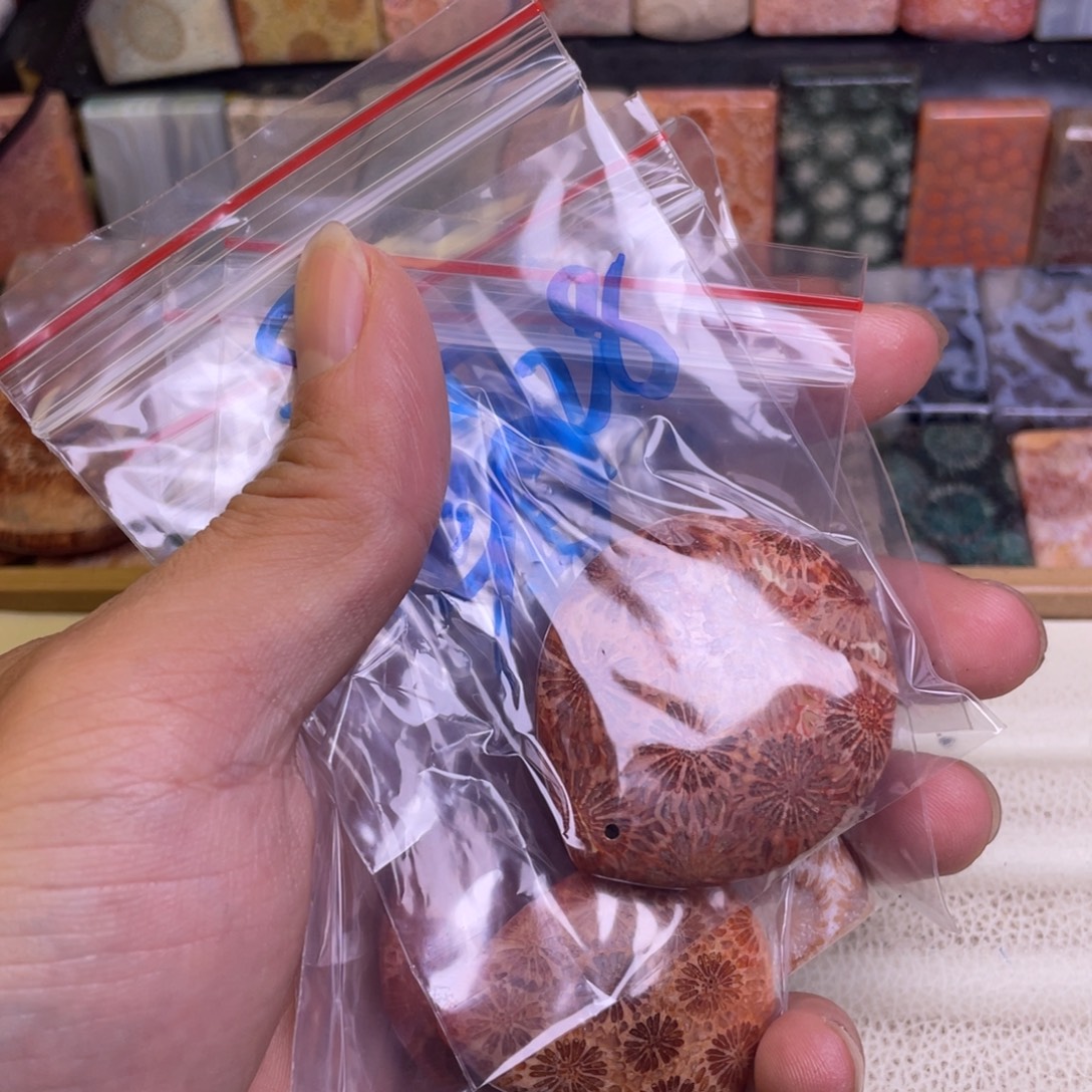 凋***硅化玉合金吊坠精品8