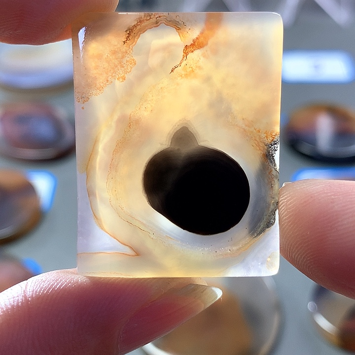 未镶嵌颈饰玛瑙/玉髓