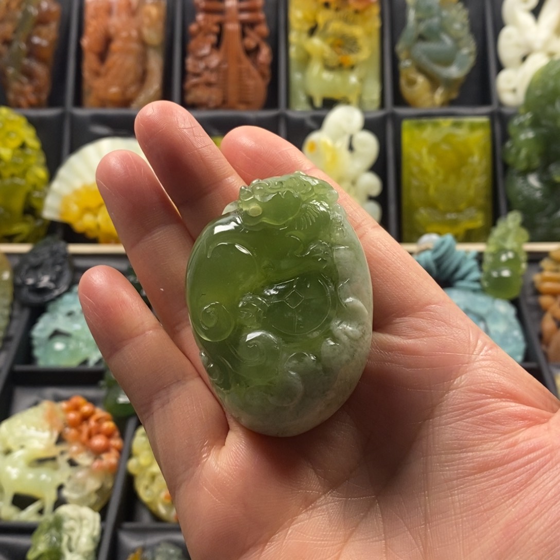 蛇纹石玉合金颈饰