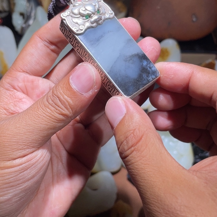 和田玉足银镶嵌颈饰