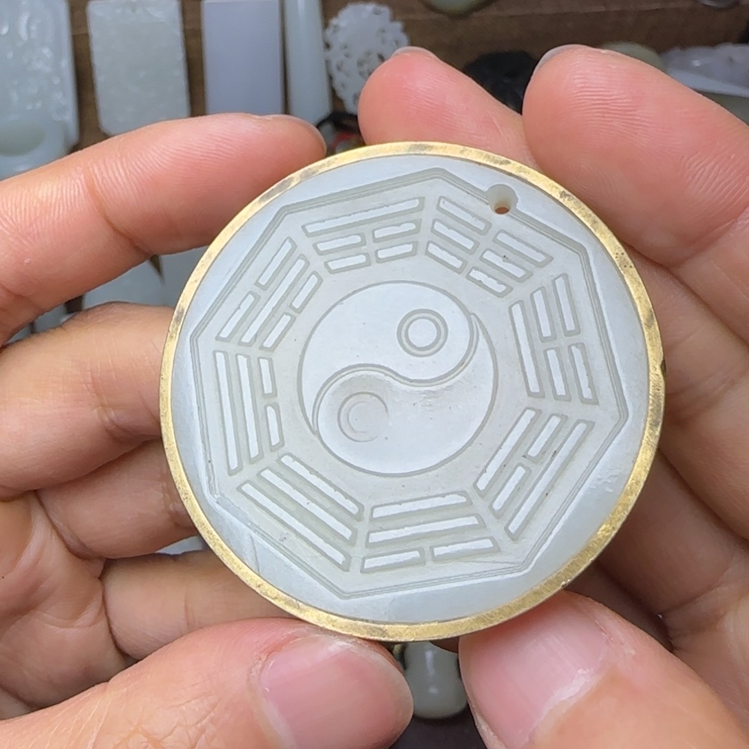 和田玉挂件合金玉璧