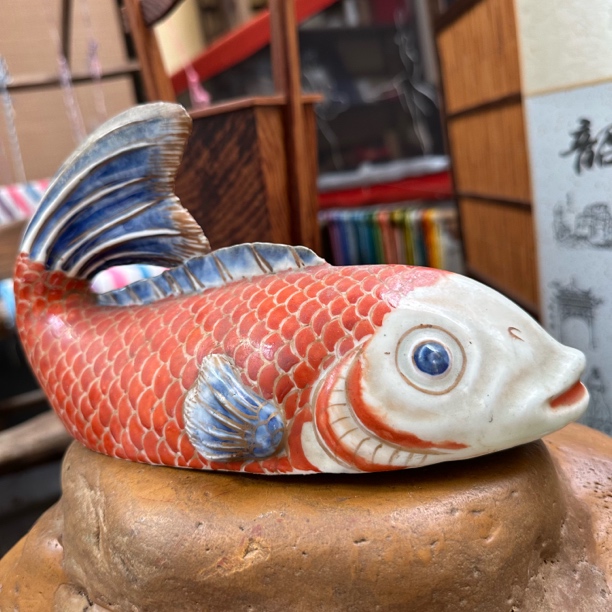 瓷片中古回流孤品一件翘尾鱼