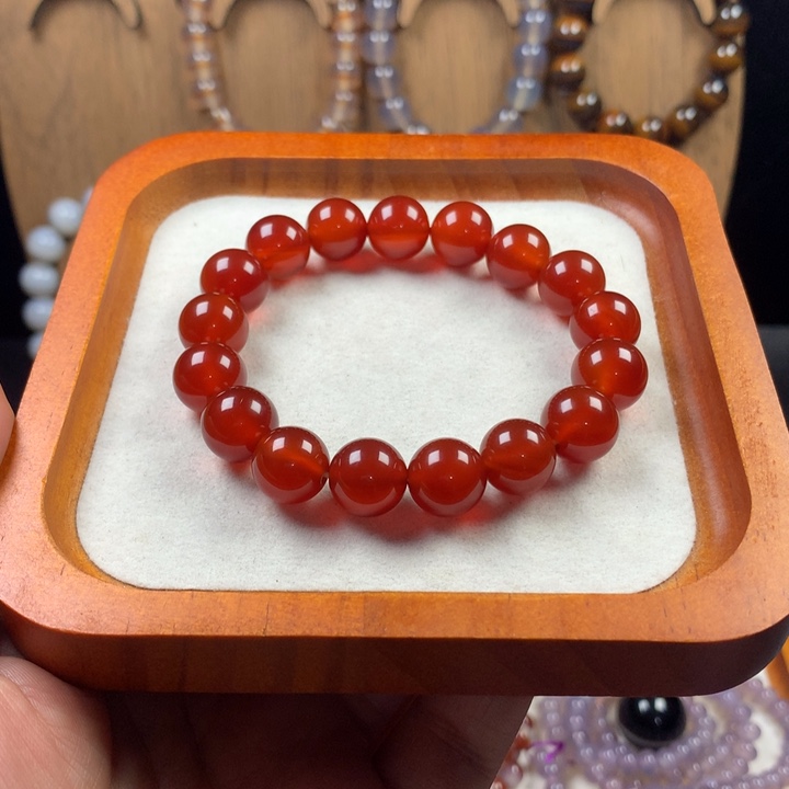 龙***吟玛瑙/玉髓未镶嵌手链