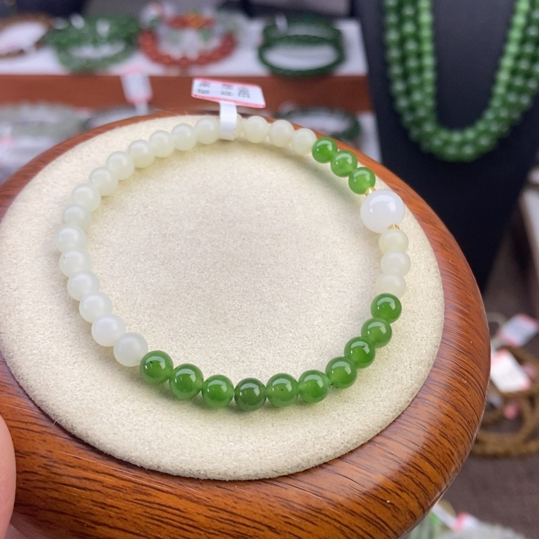 和田玉手串未镶嵌蜂蜜水卡5