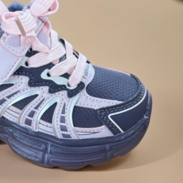 儿童加绒二棉皮面防水超轻软底防滑减震运动老爹鞋5368