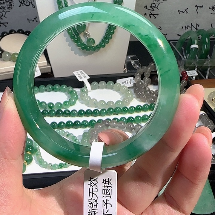 天然非洲翠高冰飘花手镯