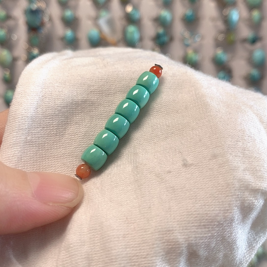 南红玛瑙未镶嵌珠宝奇石