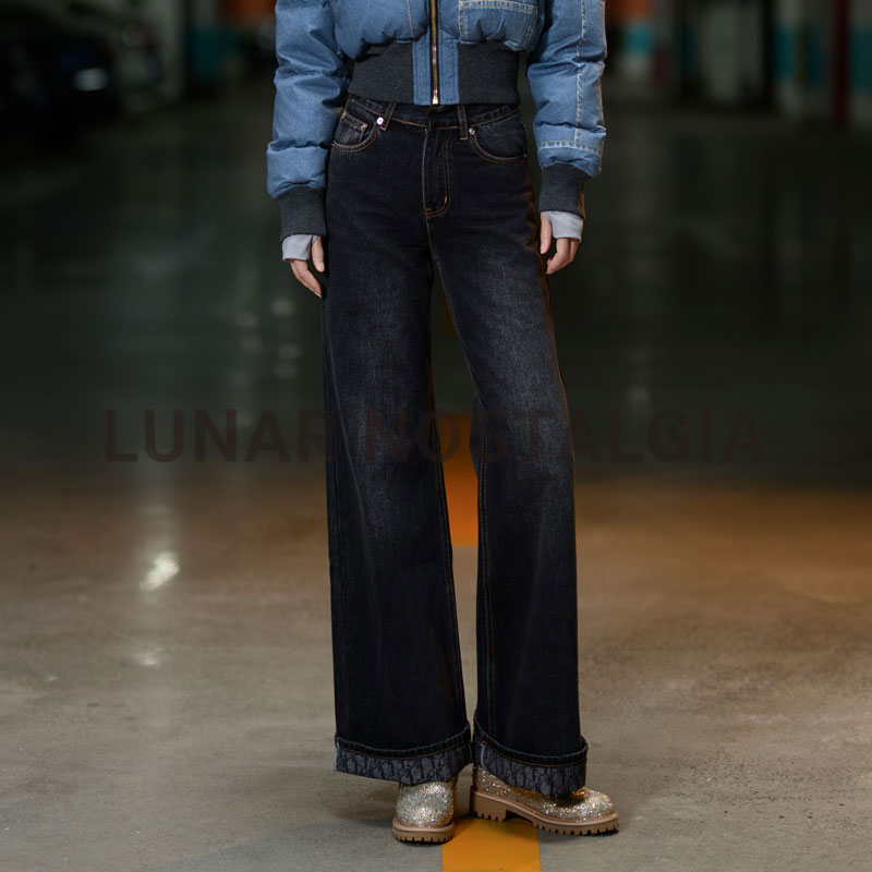 复古高腰包臀提花翻边显瘦修身长腿百搭宽松直筒喇叭黑牛仔阔腿裤