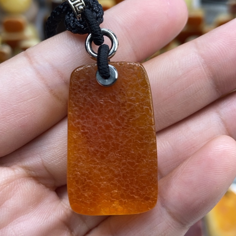 【闪购商品】琥珀颈饰未镶嵌