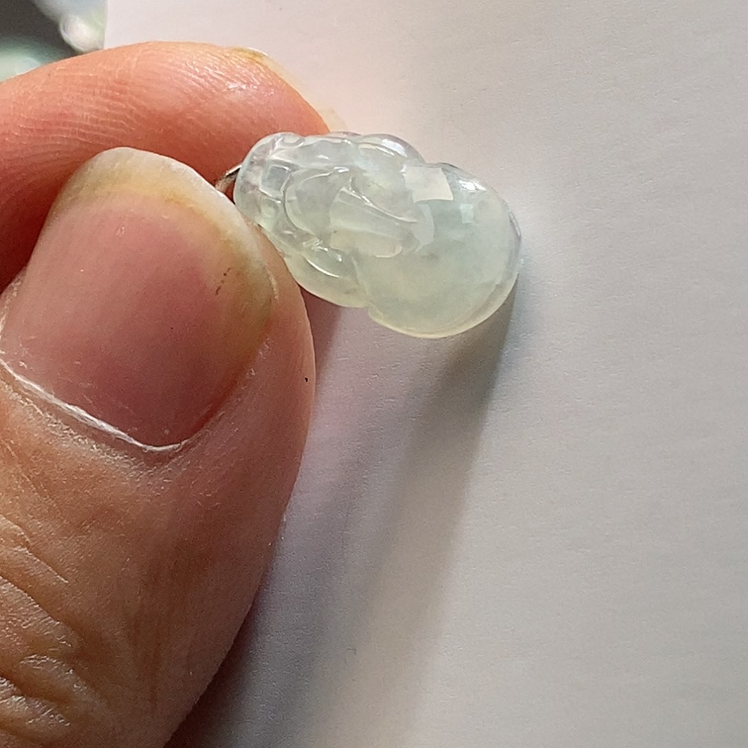 翡翠颈饰未镶嵌天然