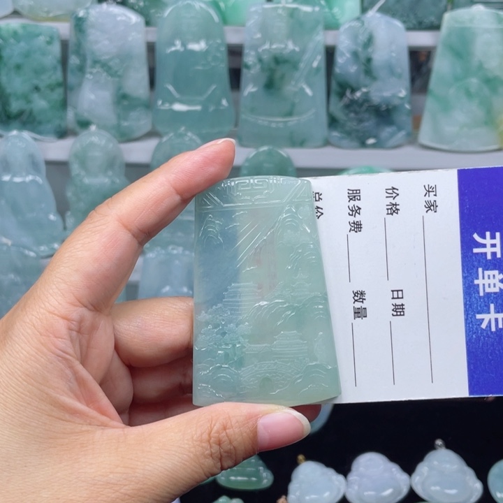 颈饰未镶嵌翡翠山水牌