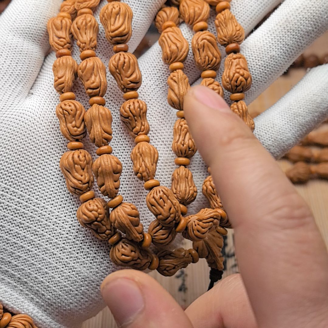 吊坠桃核花生脖挂桃核