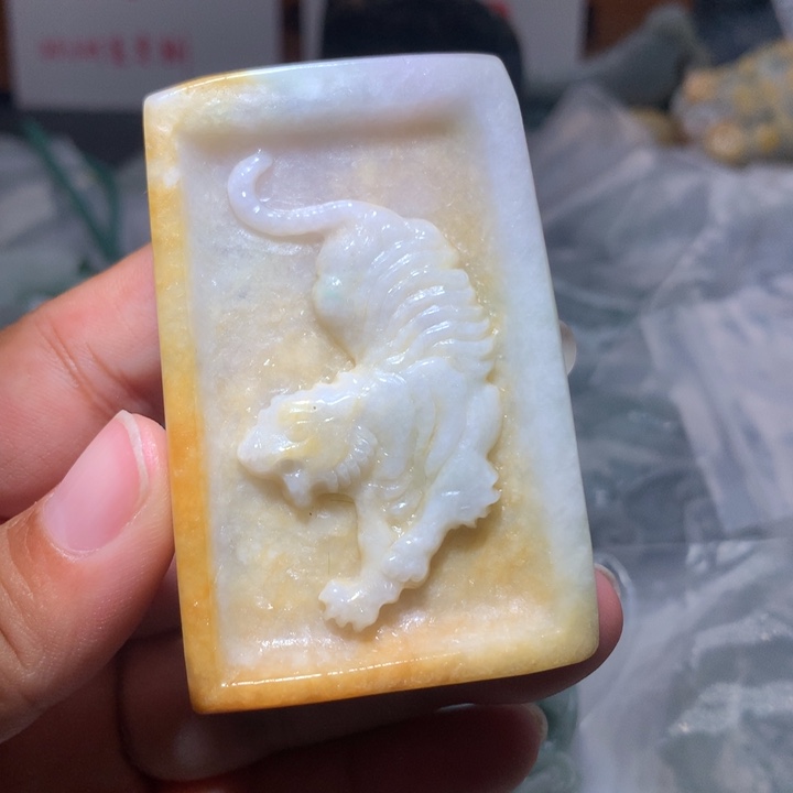 翡翠未镶嵌颈饰保真天然A货翡翠