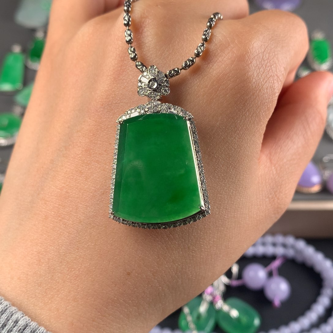 吊坠(不含链)18K金镶嵌翡翠华*吊坠