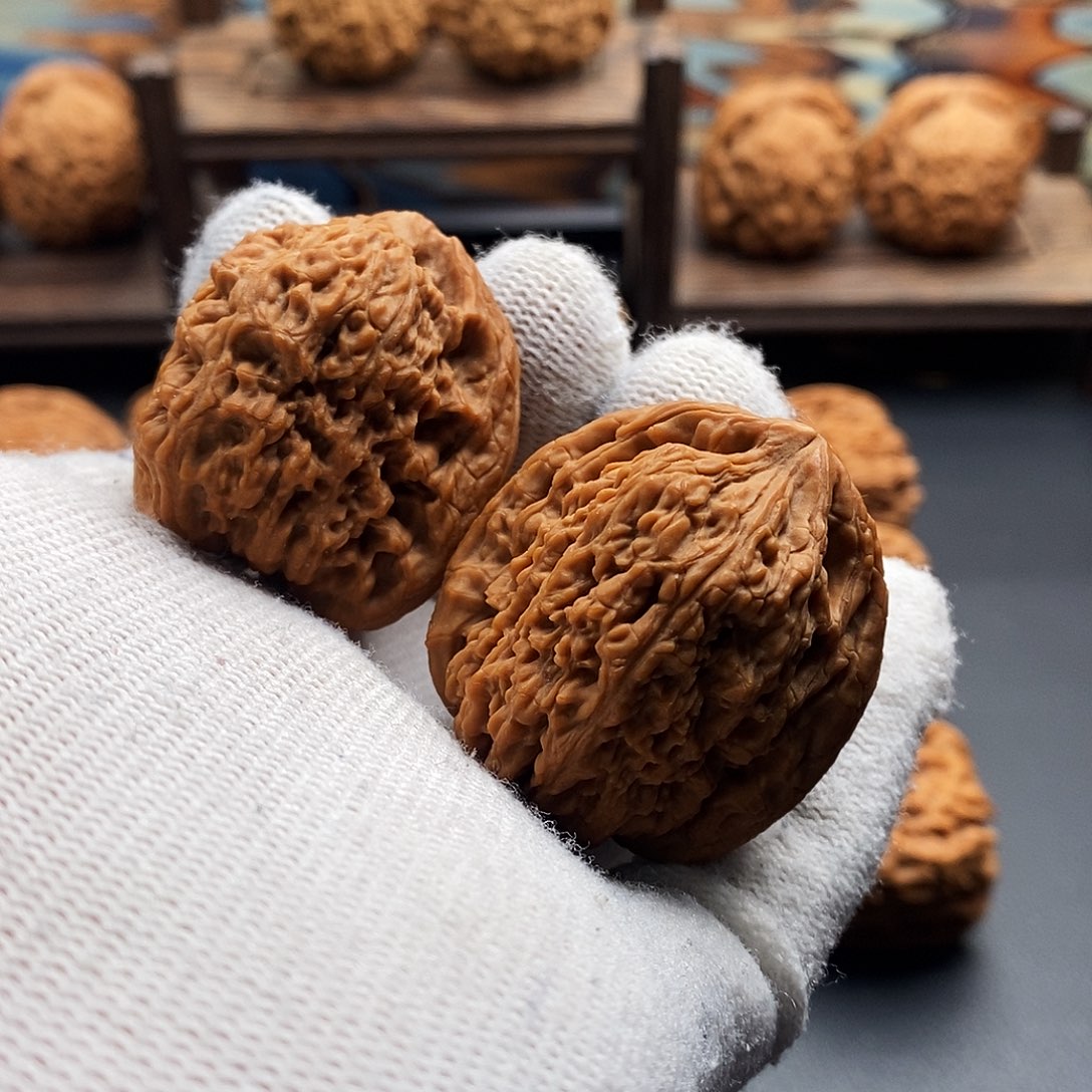 把件文玩核桃17炮弹三角