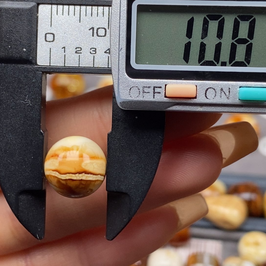 未镶嵌琥珀戒指圆珠