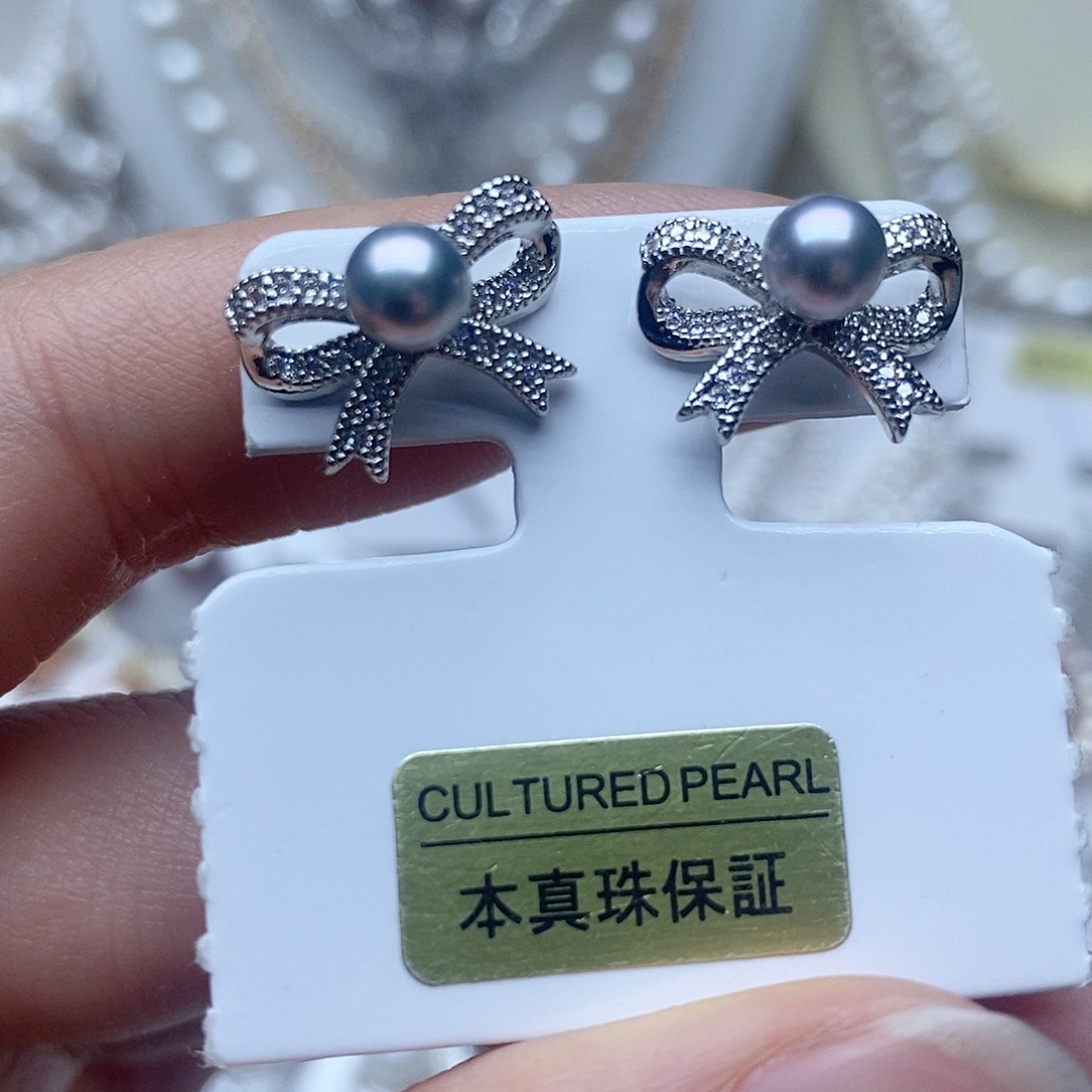银S925镶嵌耳钉淡水珍珠