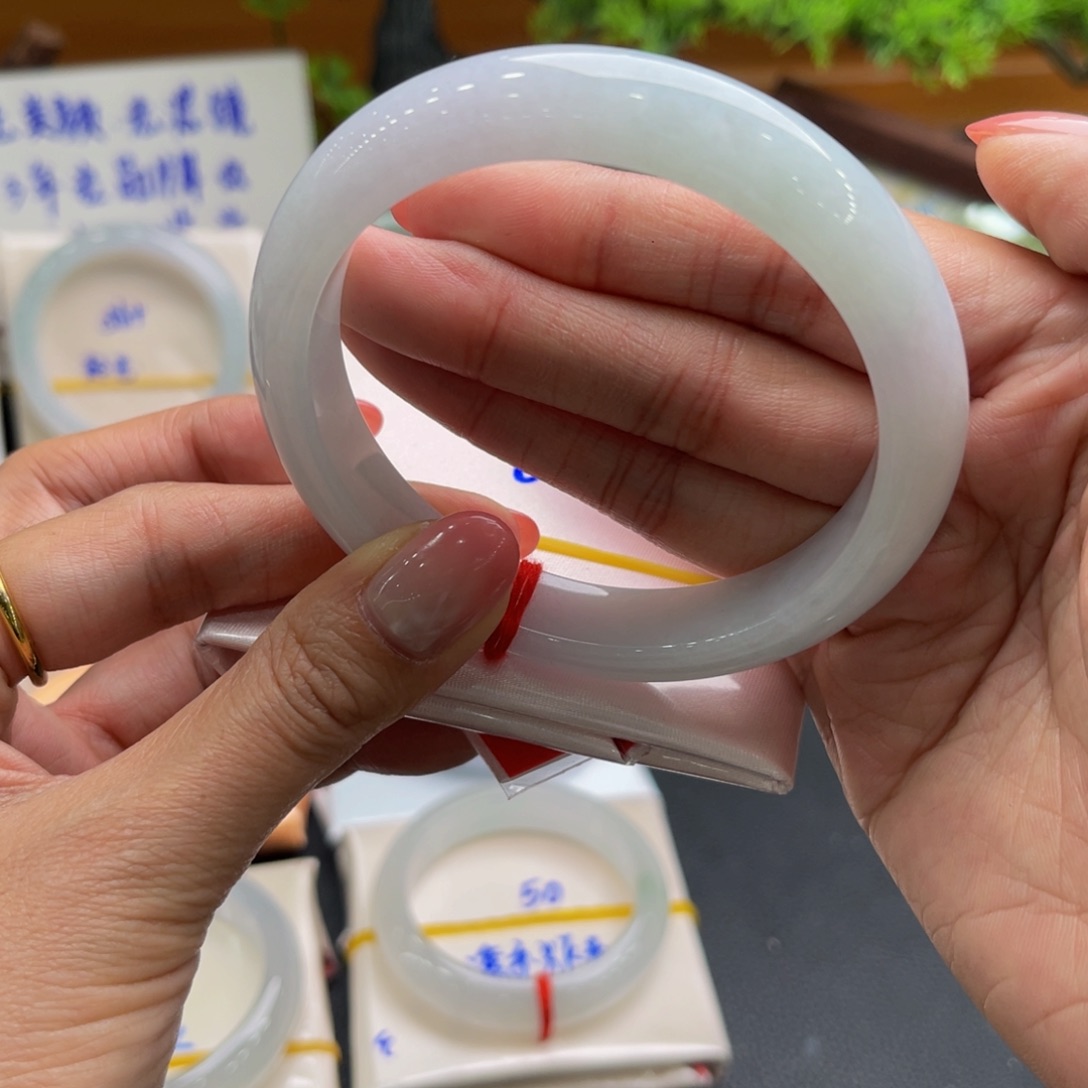 翡翠未镶嵌手镯缅甸