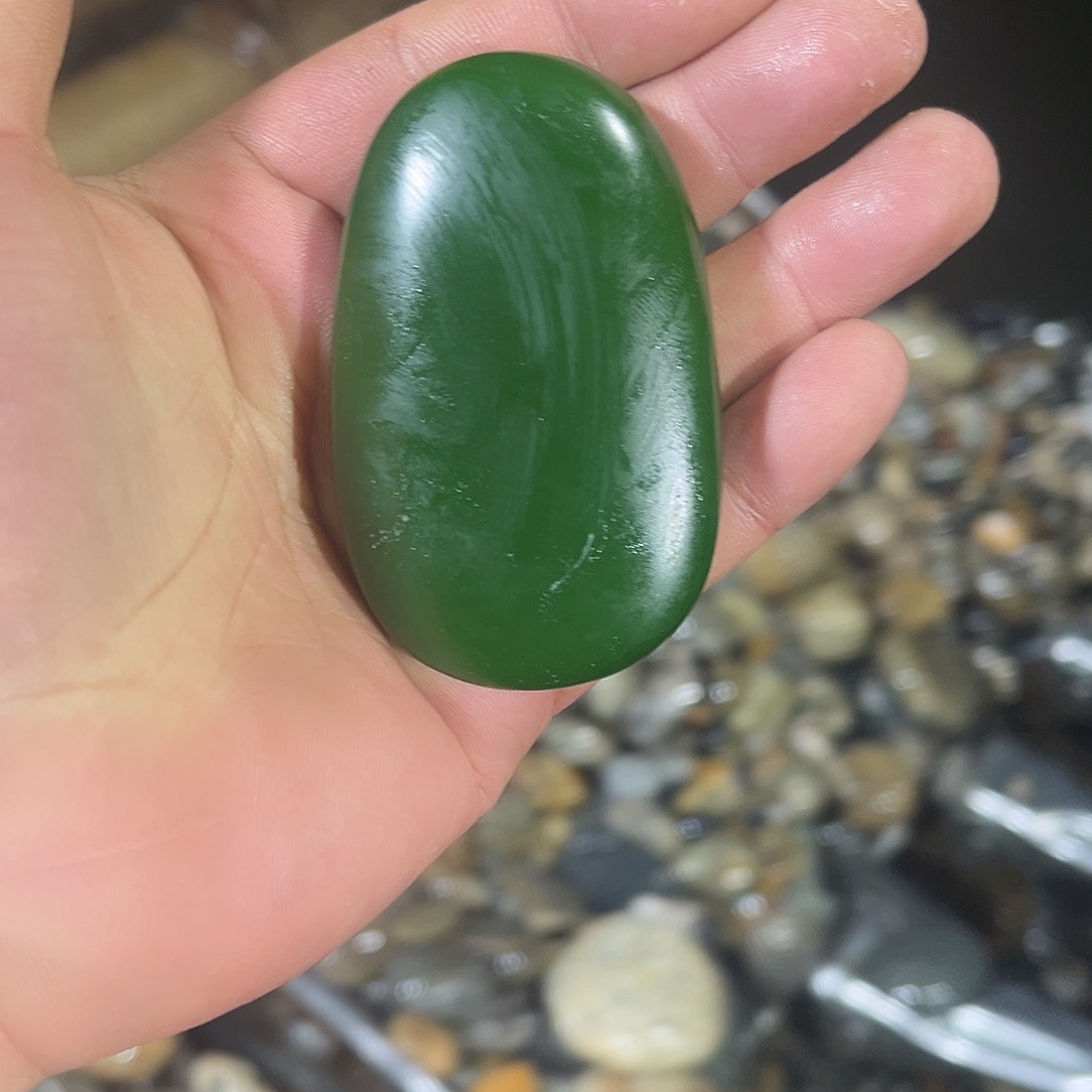 和田玉（糖玉）未镶嵌珠宝奇石