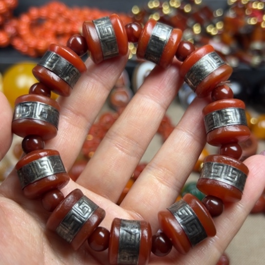 玛瑙/玉髓颈饰未镶嵌