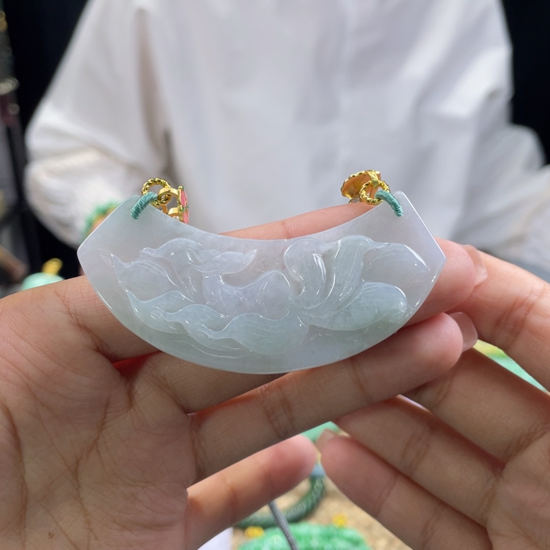 翡翠颈饰未镶嵌代编织