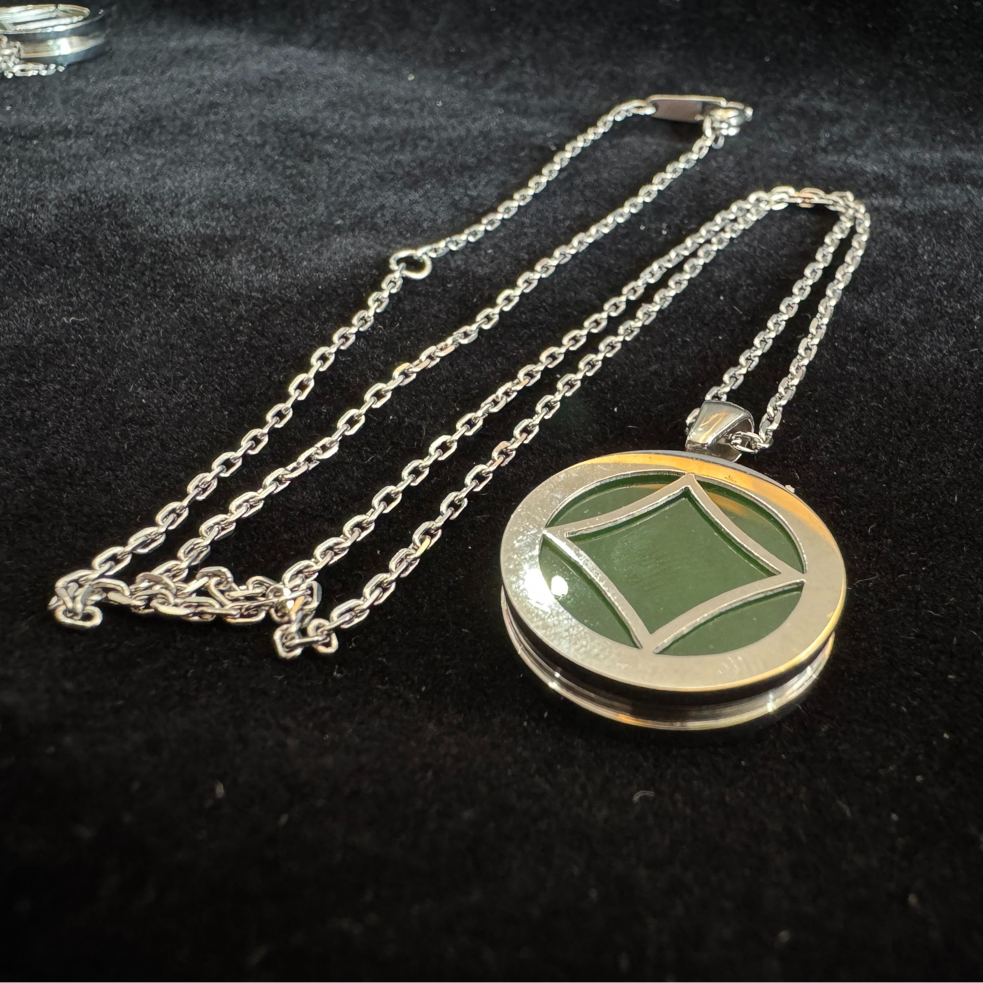 钛钢吊坠 【貞寳館】钛钢时尚饰品 （回纹）